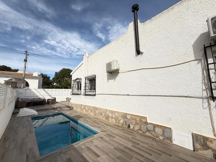 Image No.32-2 Bed Villa for sale