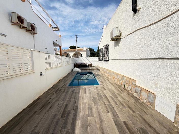 Image No.34-2 Bed Villa for sale