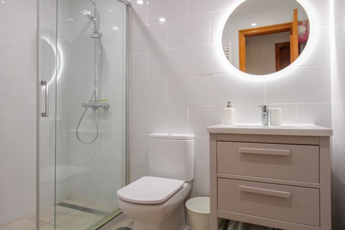 Image No.14-3 Bed Townhouse for sale