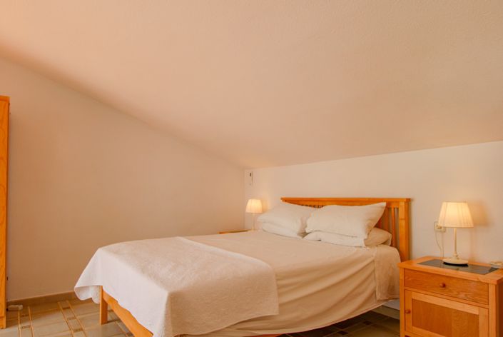 Image No.21-3 Bed Townhouse for sale