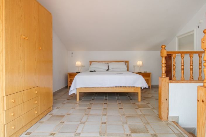 Image No.22-3 Bed Townhouse for sale