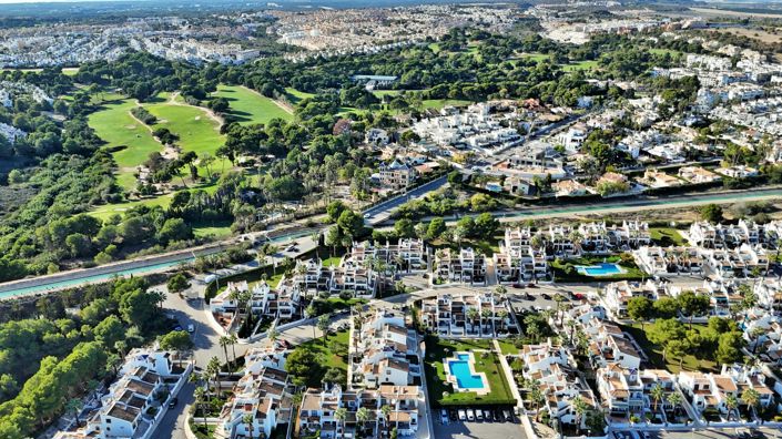 Image No.31-3 Bed Townhouse for sale