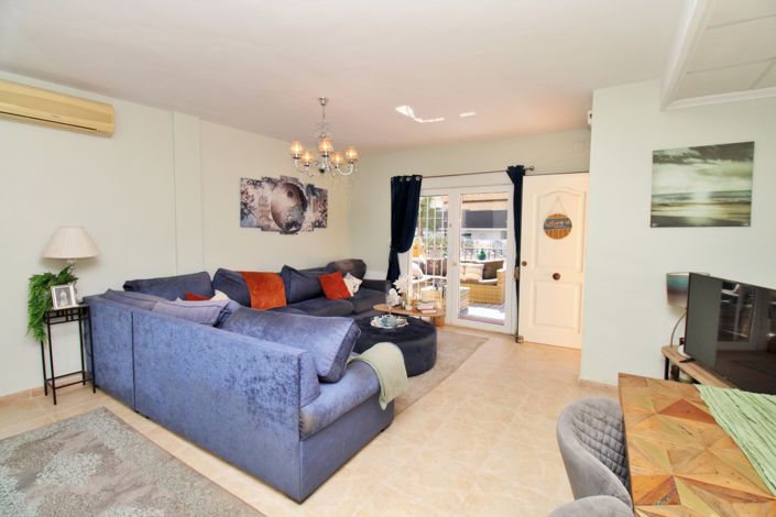 Image No.6-Villa de 3 chambres à vendre à Villamartin