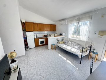 16068img2404