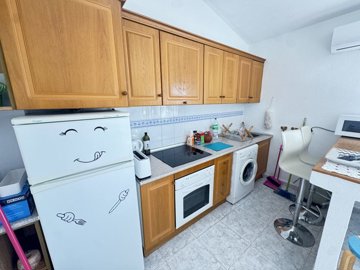 16068img2405
