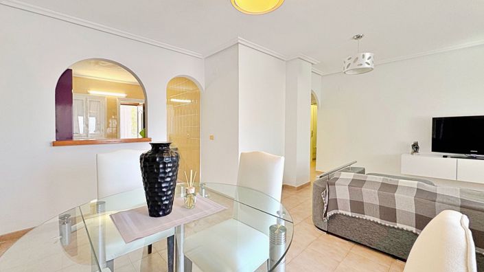 Image No.8-Appartement de 3 chambres à vendre à Punta Prima