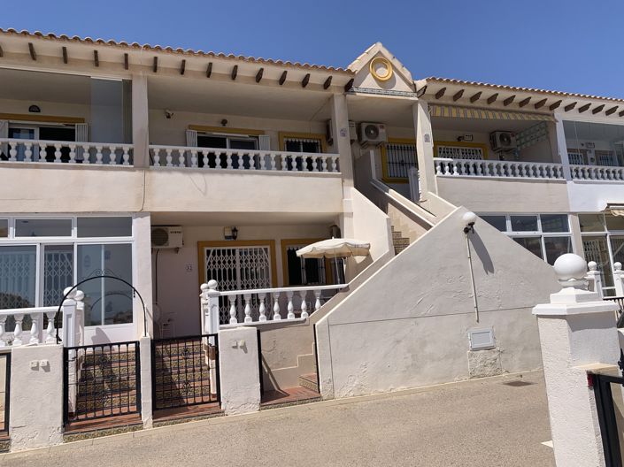 Image No.1-Appartement de 2 chambres à vendre à Cabo Roig