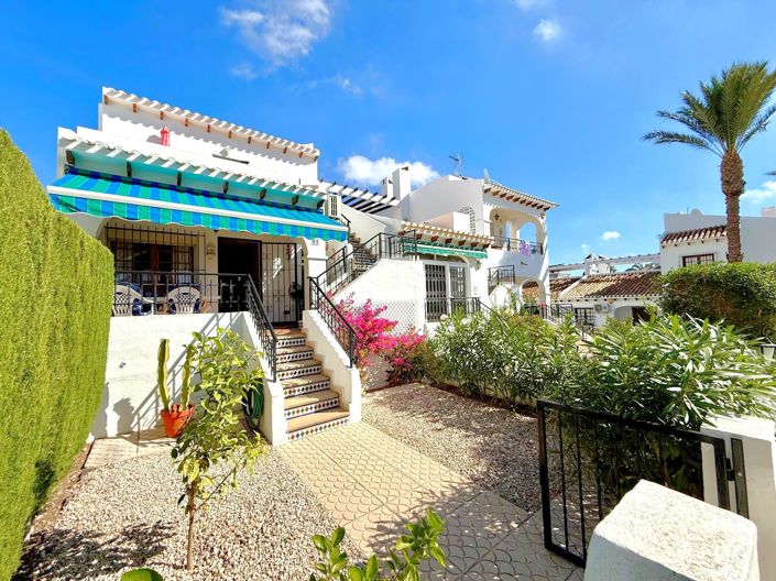 Image No.1-3 Bed Townhouse for sale