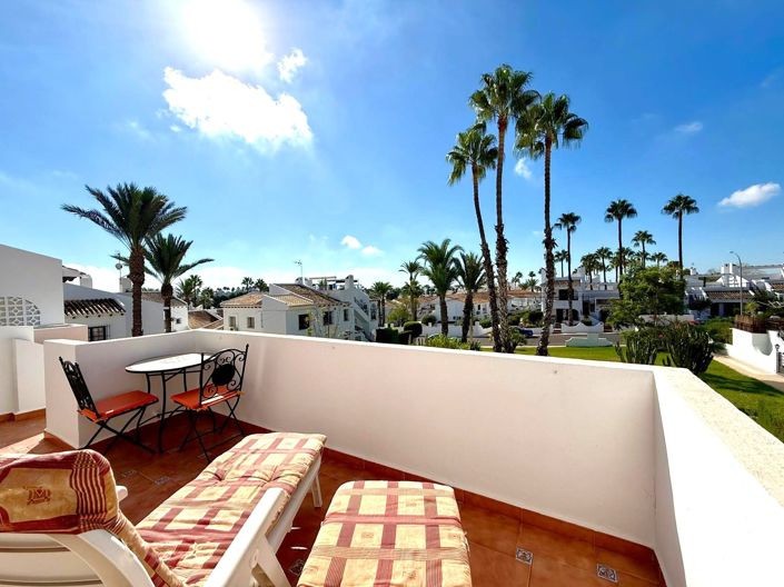 Image No.10-3 Bed Townhouse for sale