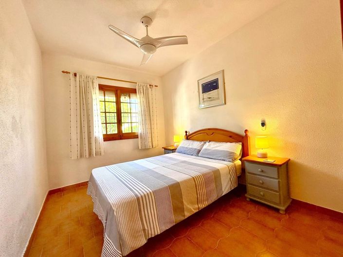 Image No.8-3 Bed Townhouse for sale