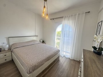16073img2742