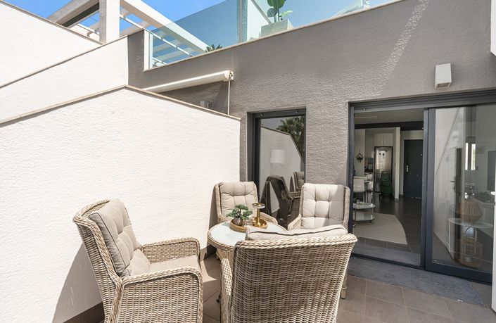 Image No.21-2 Bed Apartment for sale