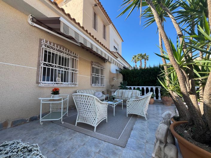 Image No.3-4 Bed Townhouse for sale