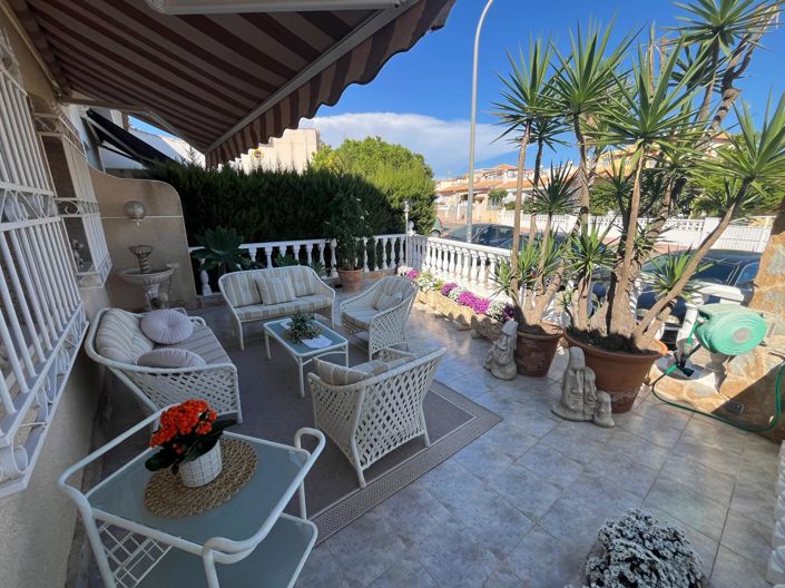 Image No.4-4 Bed Townhouse for sale