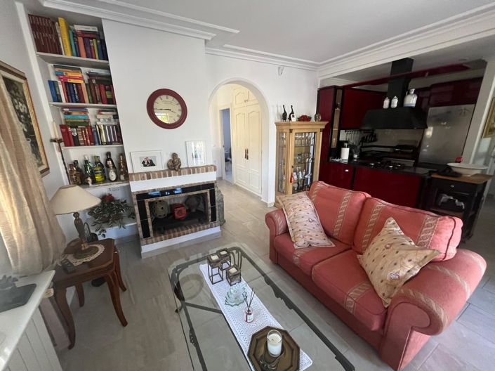 Image No.8-4 Bed Townhouse for sale