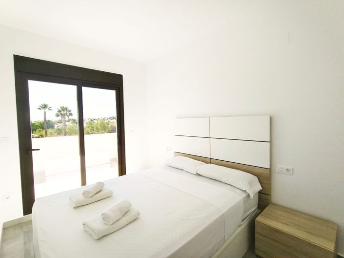 Image No.14-3 Bed Villa for sale