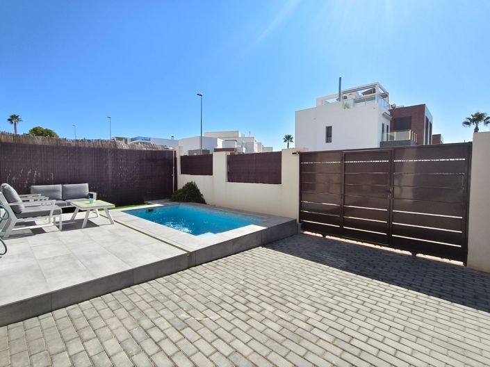 Image No.25-3 Bed Villa for sale