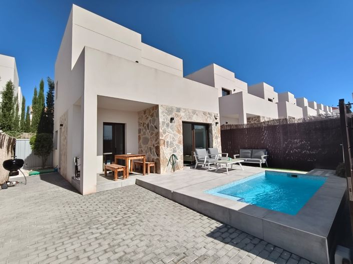 Image No.26-3 Bed Villa for sale