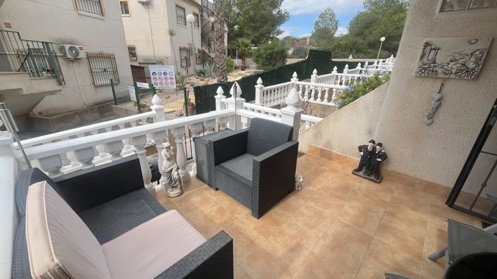 Image No.4-2 Bed Townhouse for sale