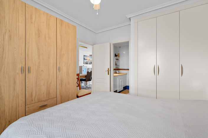 Image No.16-2 Bed Apartment for sale