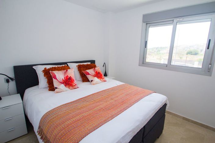 Image No.22-2 Bed Apartment for sale