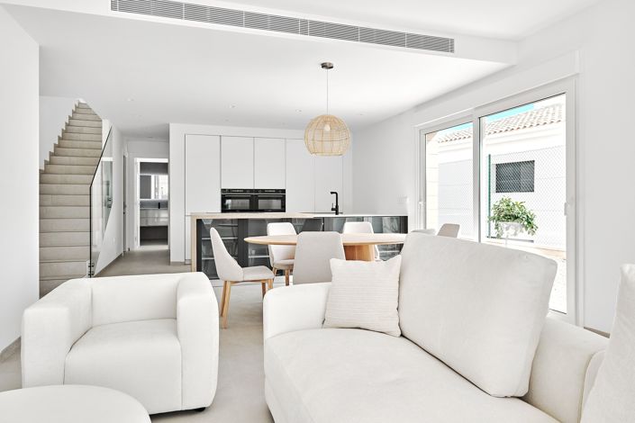 Image No.8-3 Bed Villa for sale