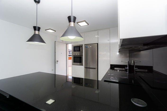 Image No.10-2 Bed Apartment for sale