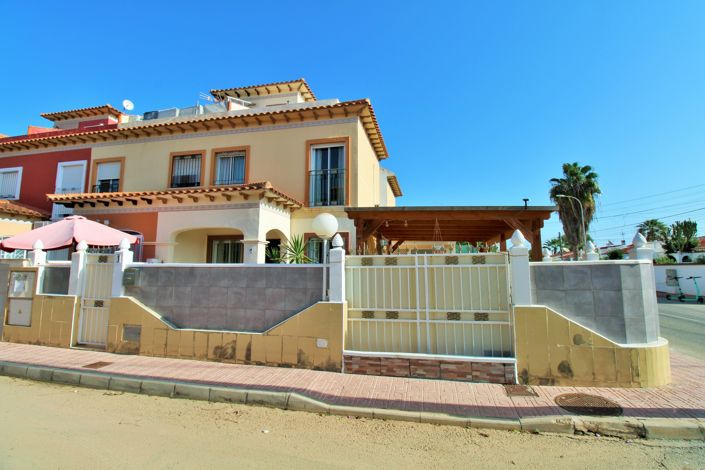 Image No.1-Maison de ville de 2 chambres à vendre à Torrevieja