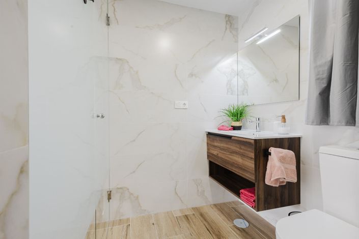 Image No.24-2 Bed Apartment for sale