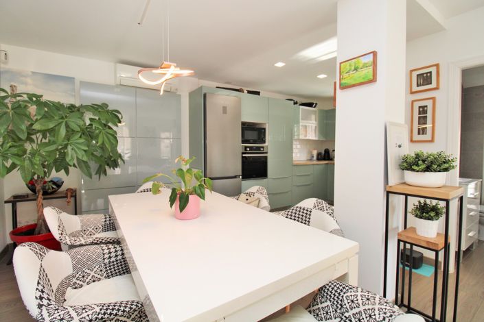 Image No.10-2 Bed Townhouse for sale