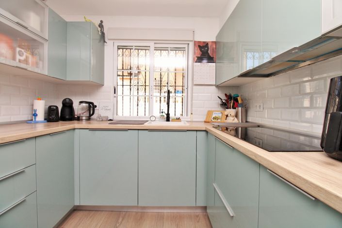 Image No.12-2 Bed Townhouse for sale