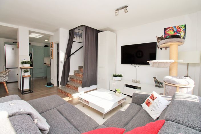 Image No.6-2 Bed Townhouse for sale