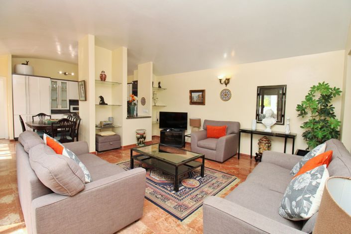 Image No.10-2 Bed Apartment for sale