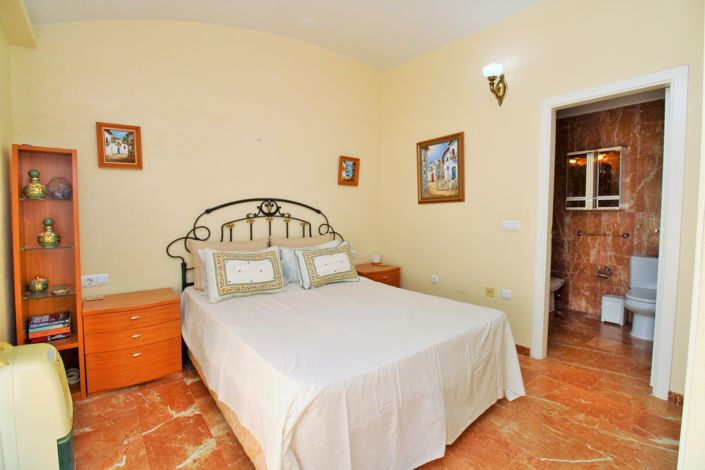 Image No.17-2 Bed Apartment for sale