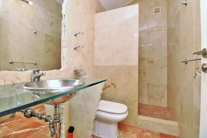Image No.25-2 Bed Apartment for sale