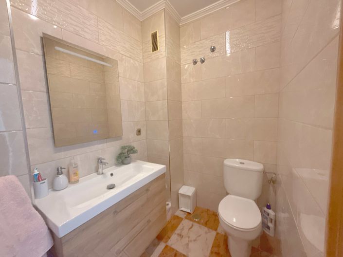 Image No.5-2 Bed Apartment for sale
