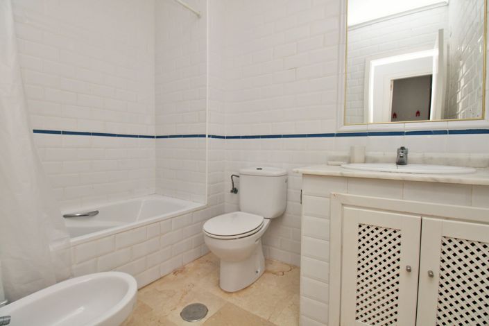 Image No.16-2 Bed Apartment for sale