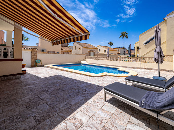 Image No.2-3 Bed Villa for sale