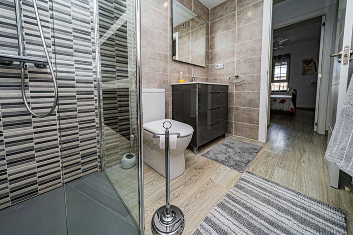 Image No.23-3 Bed Villa for sale