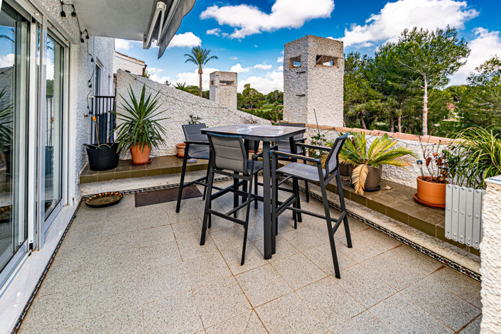 Image No.21-2 Bed Apartment for sale