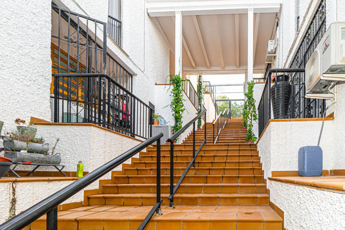 Image No.33-2 Bed Apartment for sale