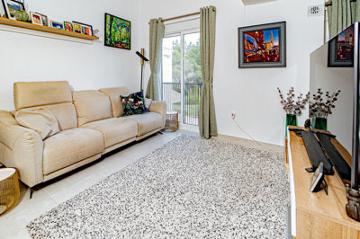 o1j594b85h1h8315to1n731dv817rk4p