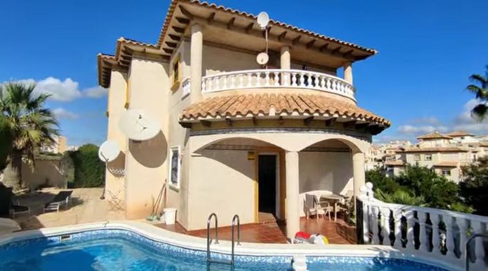 Image No.41-3 Bed Villa for sale