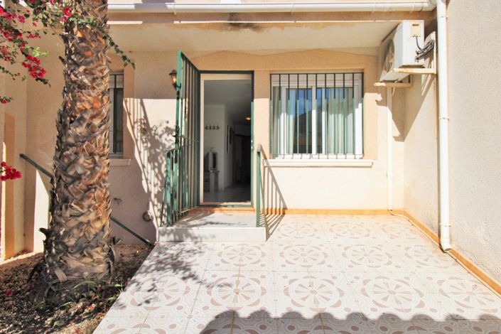 Image No.21-3 Bed Townhouse for sale