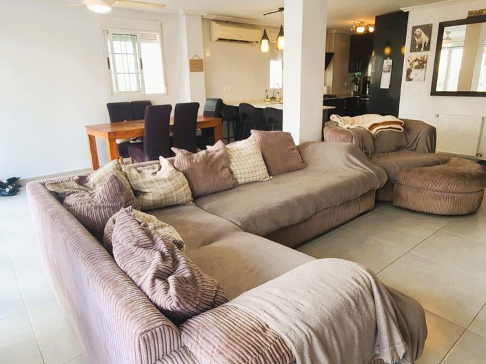 Image No.5-4 Bed Villa for sale