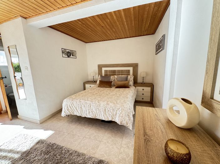 Image No.11-3 Bed Villa for sale