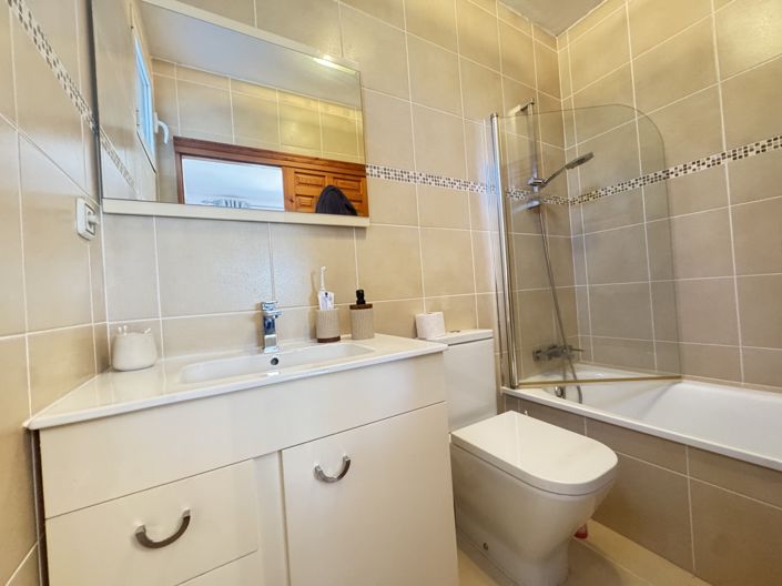 Image No.22-3 Bed Villa for sale