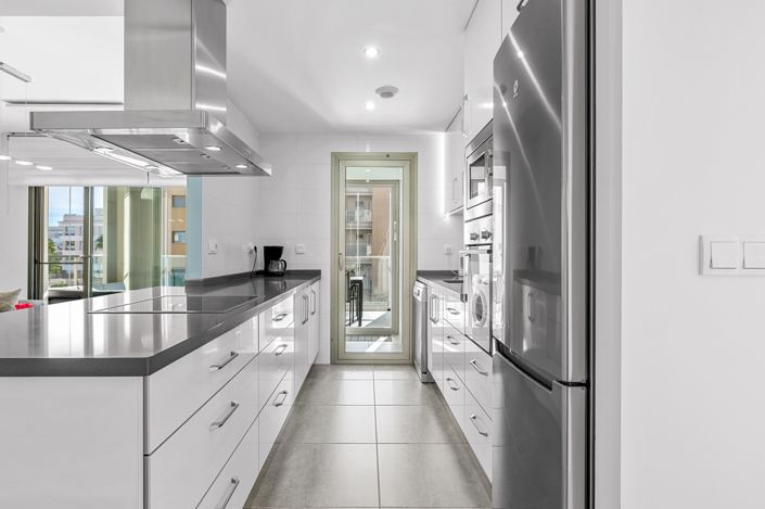 Image No.8-2 Bed Apartment for sale