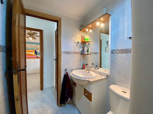 Image No.15-2 Bed Apartment for sale