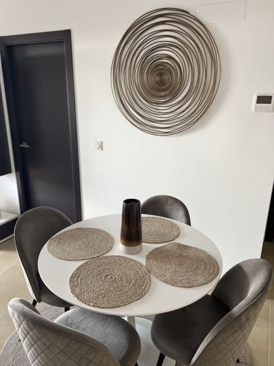 Image No.27-2 Bed Apartment for sale